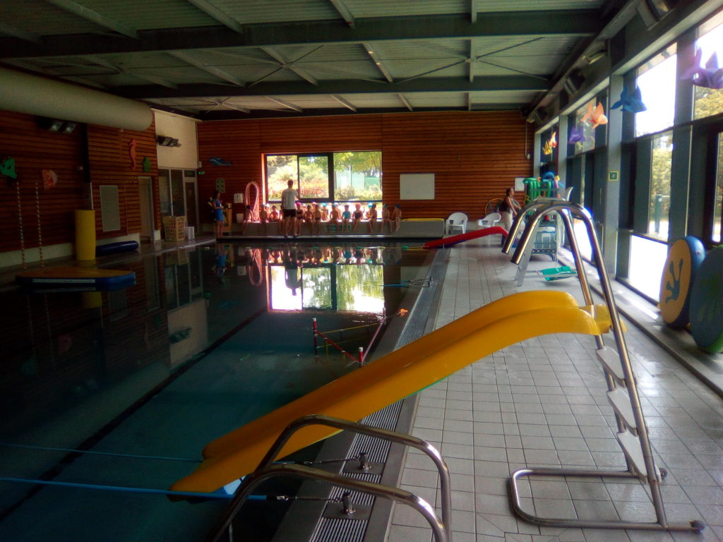 Parcours aquatique en CP Ecole Sainte Marie de l'Immaculée Saint Nazaire